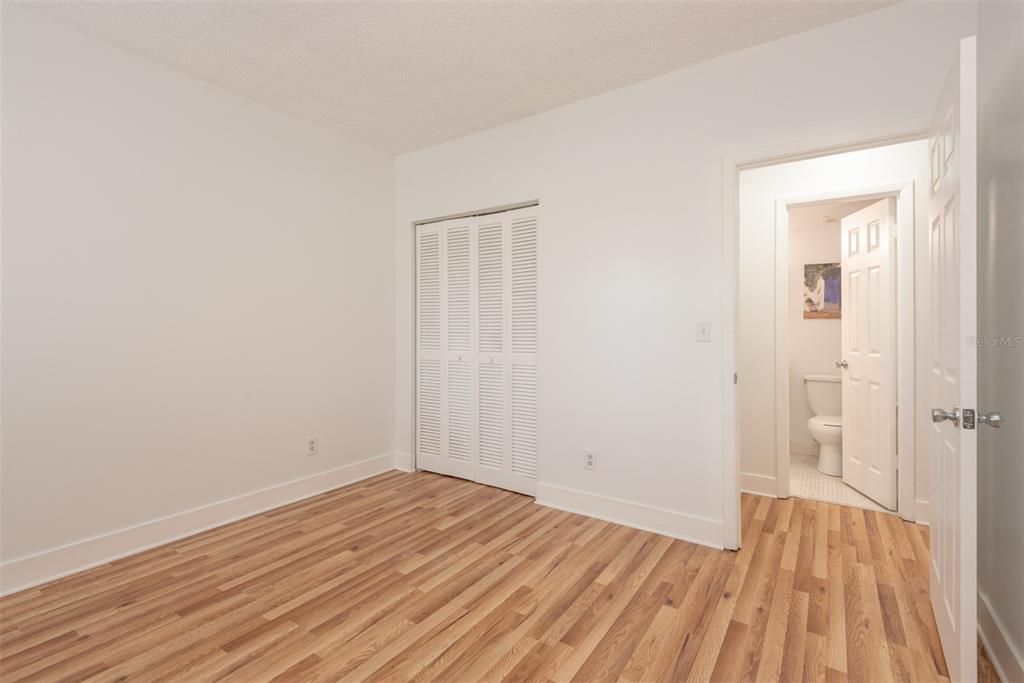 En Venta: $279,000 (2 camas, 2 baños, 1026 Pies cuadrados)