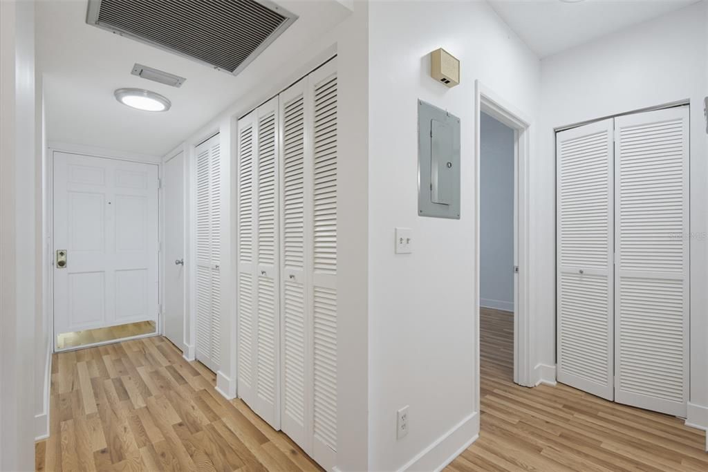 En Venta: $279,000 (2 camas, 2 baños, 1026 Pies cuadrados)