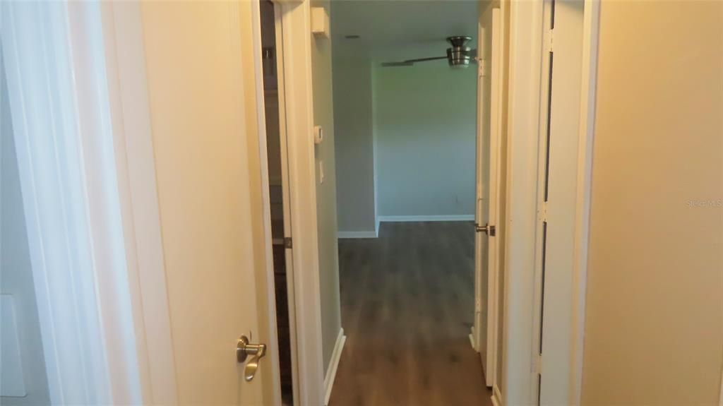 For Sale: $399,900 (3 beds, 1 baths, 1246 Square Feet)