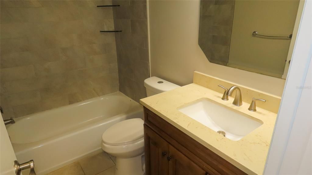 For Sale: $399,900 (3 beds, 1 baths, 1246 Square Feet)