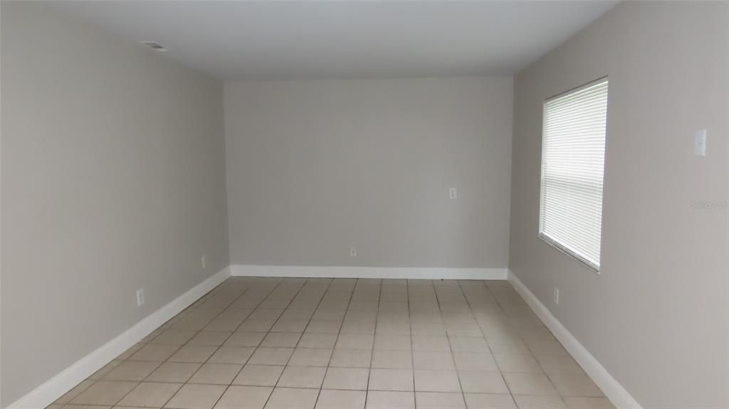 For Sale: $399,900 (3 beds, 1 baths, 1246 Square Feet)