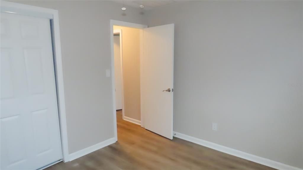 For Sale: $399,900 (3 beds, 1 baths, 1246 Square Feet)