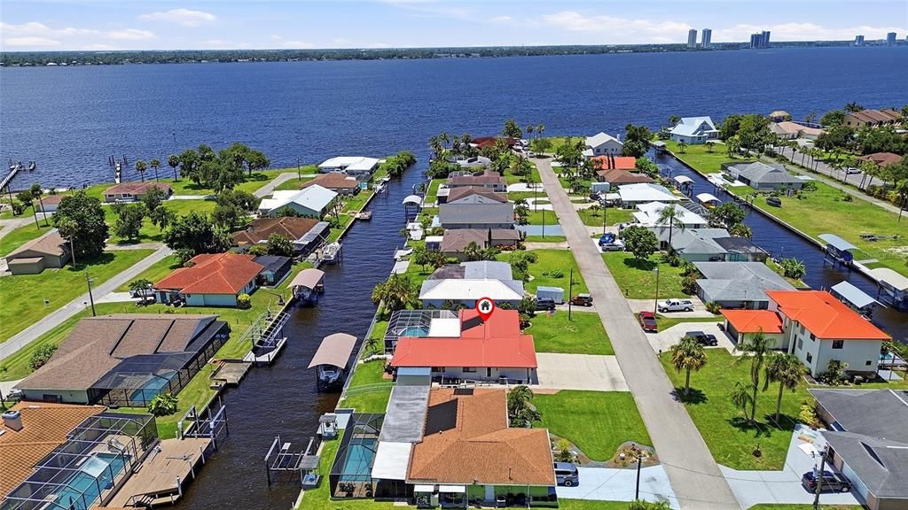 На продажу: $629,000 (4 спален, 2 ванн, 1851 Квадратных фут)