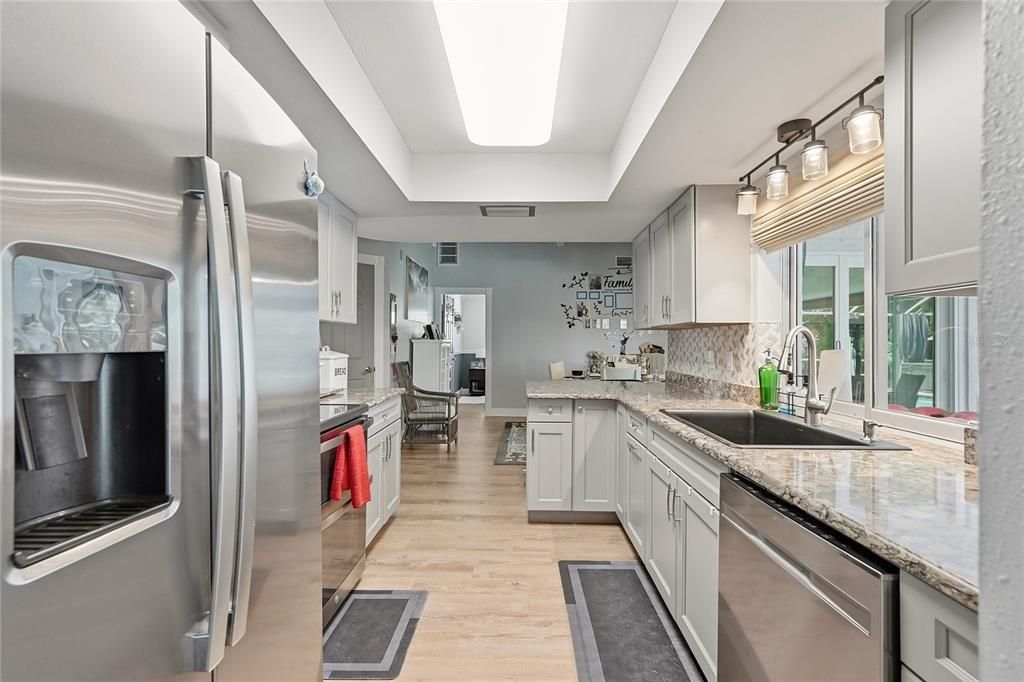 На продажу: $629,000 (4 спален, 2 ванн, 1851 Квадратных фут)