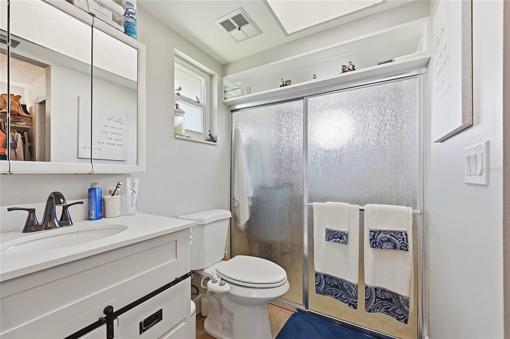 На продажу: $629,000 (4 спален, 2 ванн, 1851 Квадратных фут)
