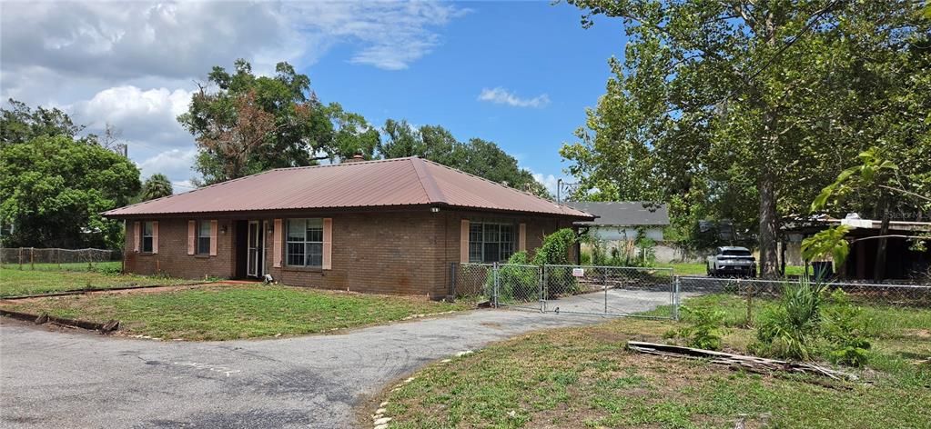 En Venta: $799,000 (3 camas, 2 baños, 1738 Pies cuadrados)
