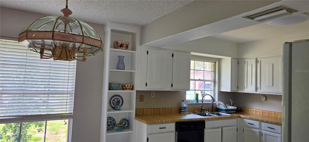 En Venta: $799,000 (3 camas, 2 baños, 1738 Pies cuadrados)