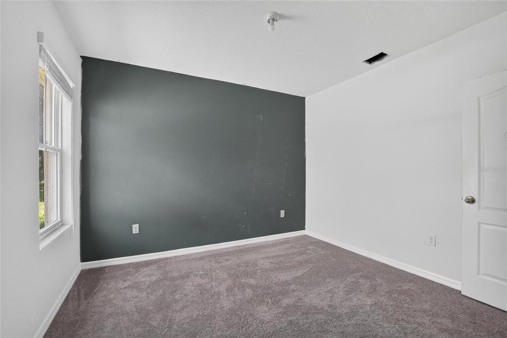 For Sale: $325,000 (3 beds, 2 baths, 1676 Square Feet)