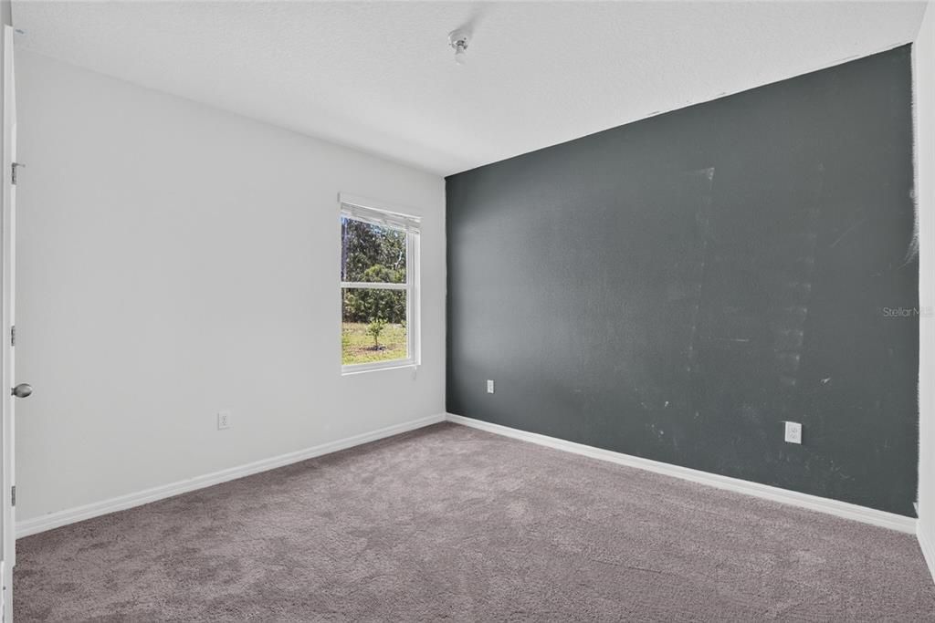 For Sale: $325,000 (3 beds, 2 baths, 1676 Square Feet)