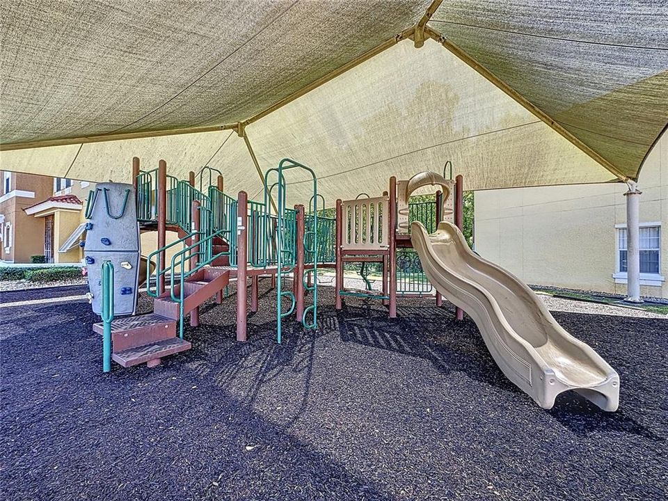 На продажу: $259,900 (3 спален, 2 ванн, 1291 Квадратных фут)