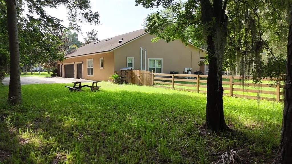 En Venta: $1,100,000 (5 camas, 3 baños, 4688 Pies cuadrados)