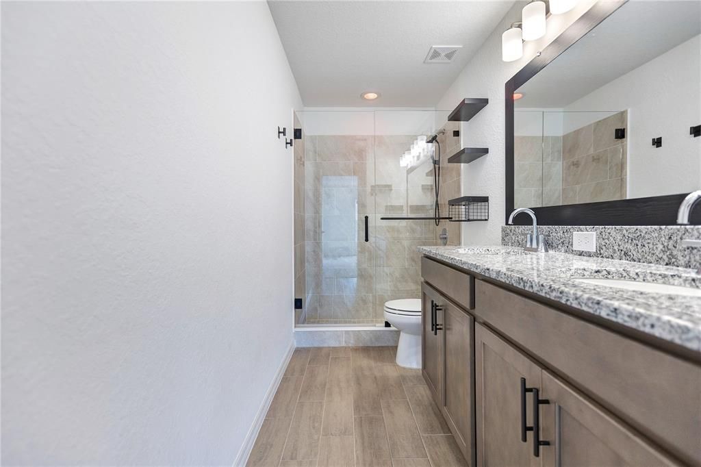 For Sale: $325,000 (3 beds, 2 baths, 1457 Square Feet)