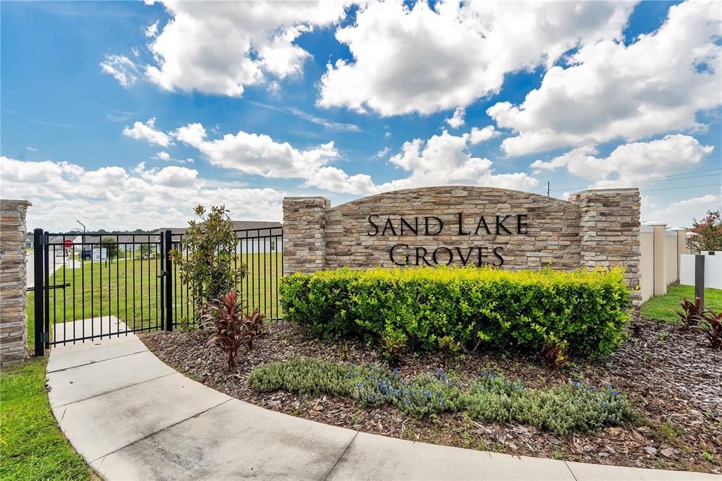 For Sale: $325,000 (3 beds, 2 baths, 1457 Square Feet)