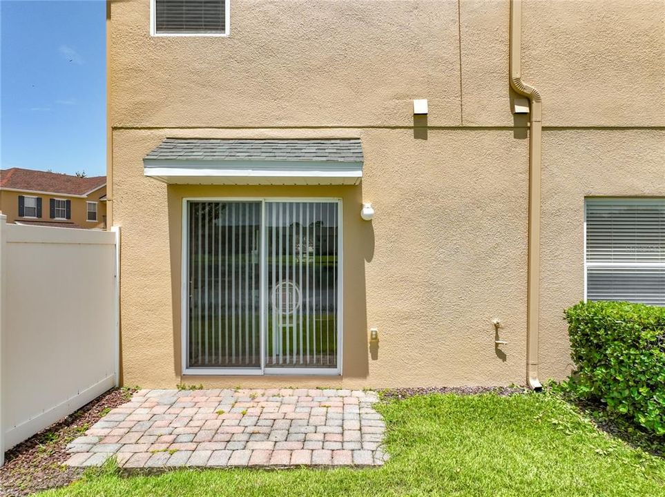 For Sale: $374,900 (5 beds, 2 baths, 1730 Square Feet)