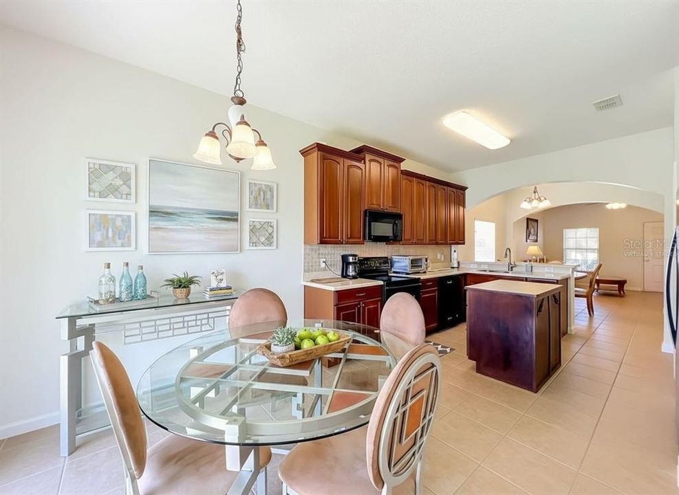 For Sale: $374,900 (5 beds, 2 baths, 1730 Square Feet)