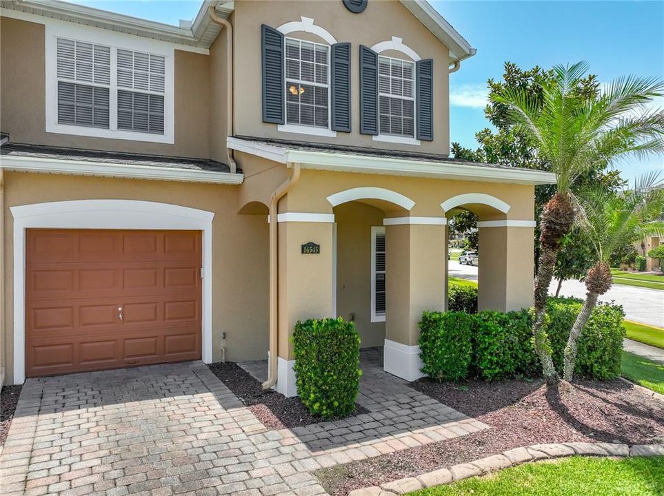 For Sale: $374,900 (5 beds, 2 baths, 1730 Square Feet)