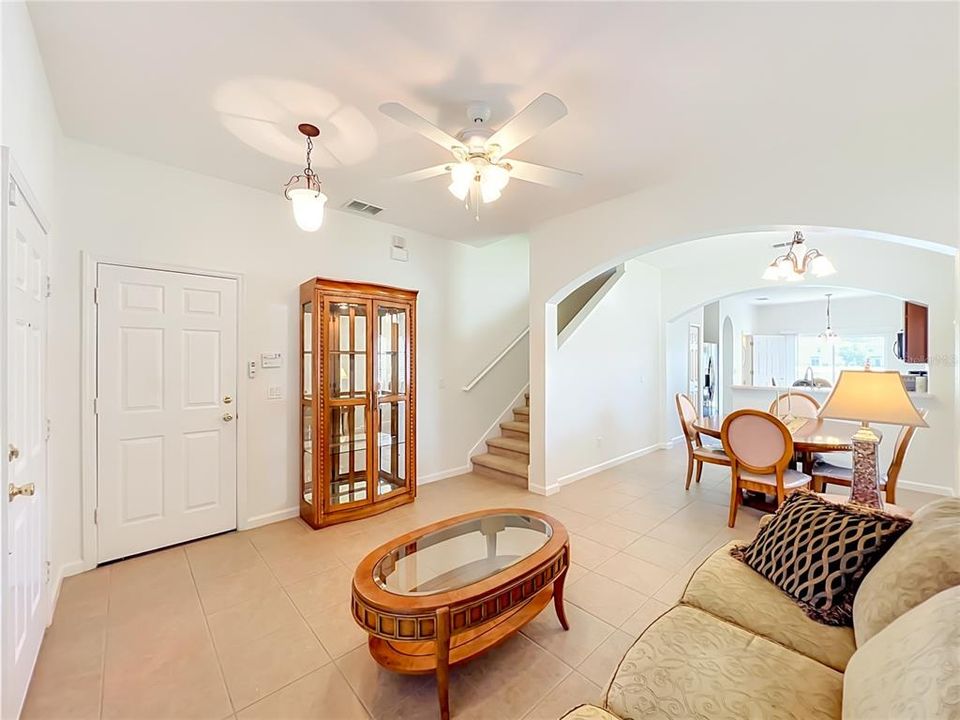 For Sale: $374,900 (5 beds, 2 baths, 1730 Square Feet)