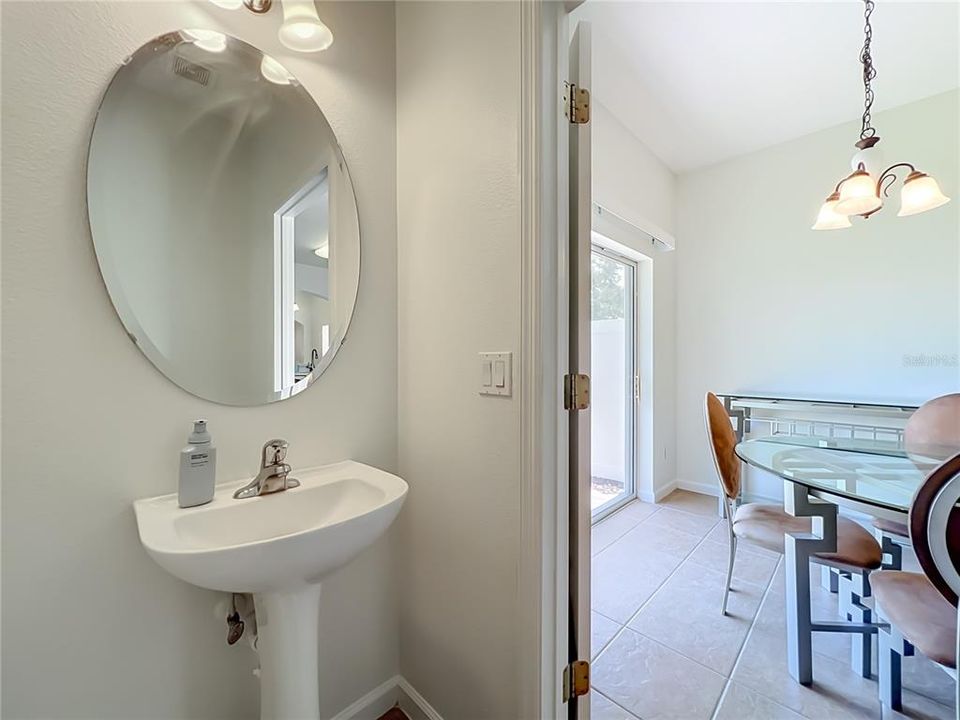 For Sale: $374,900 (5 beds, 2 baths, 1730 Square Feet)