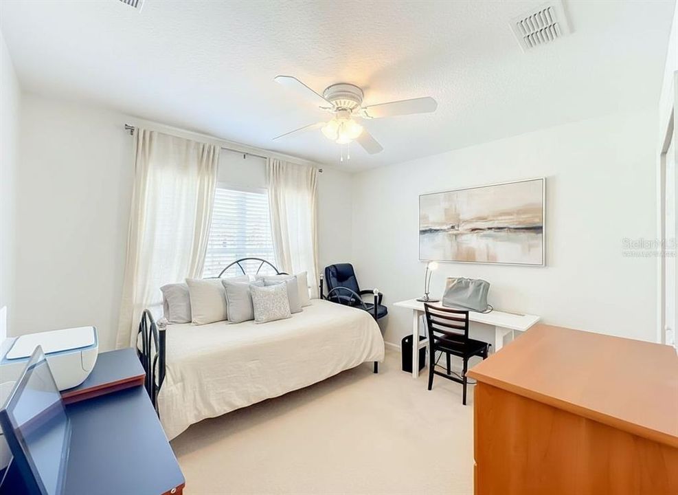 For Sale: $374,900 (5 beds, 2 baths, 1730 Square Feet)