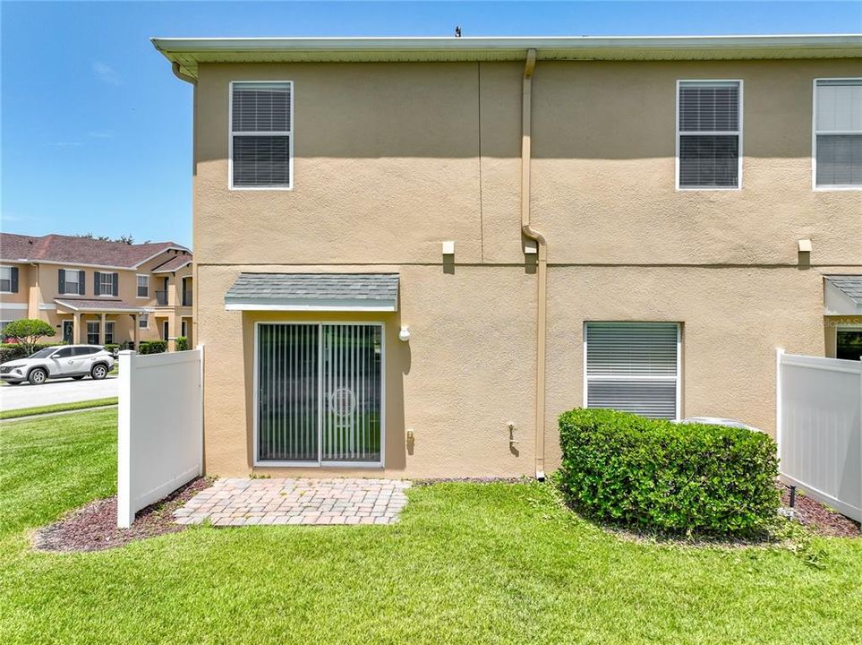 For Sale: $374,900 (5 beds, 2 baths, 1730 Square Feet)