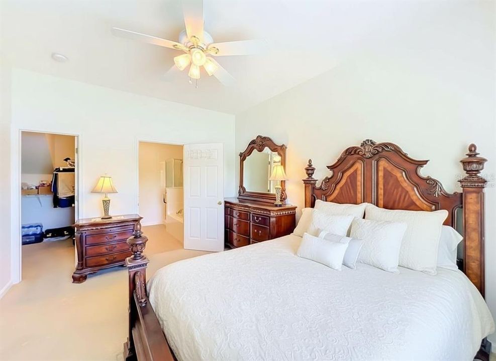 For Sale: $374,900 (5 beds, 2 baths, 1730 Square Feet)