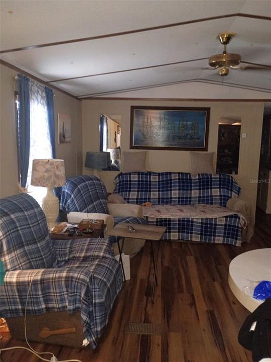 En Venta: $134,900 (3 camas, 2 baños, 924 Pies cuadrados)
