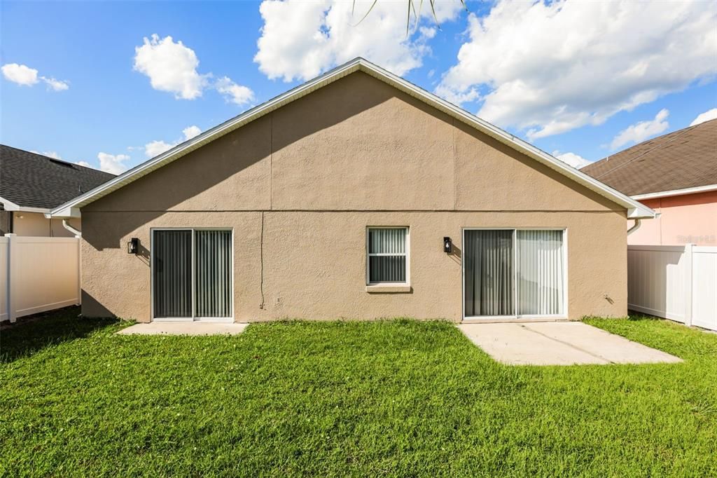 En Venta: $359,900 (4 camas, 2 baños, 1975 Pies cuadrados)