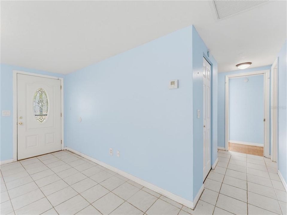 На продажу: $249,950 (3 спален, 2 ванн, 1584 Квадратных фут)