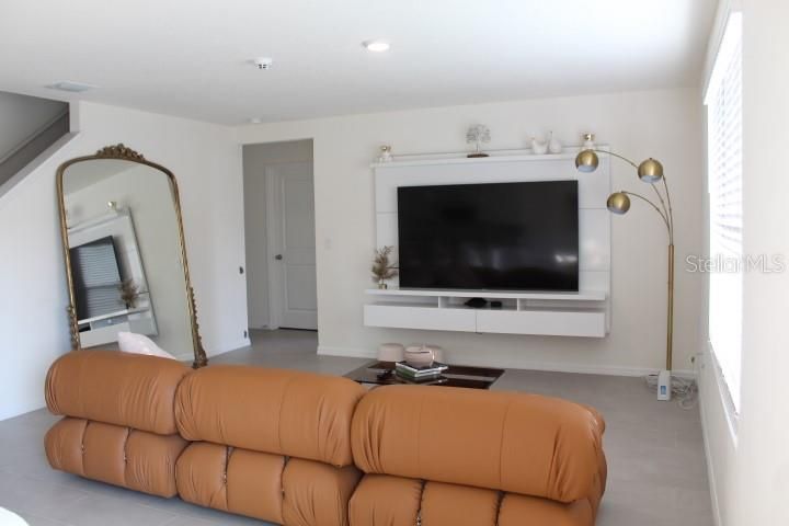 En Renta: $2,700 (4 camas, 3 baños, 2556 Pies cuadrados)