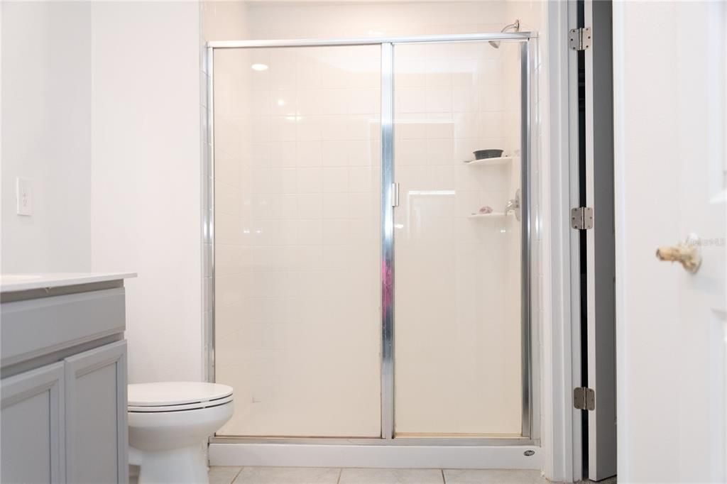 На продажу: $324,900 (3 спален, 2 ванн, 1560 Квадратных фут)