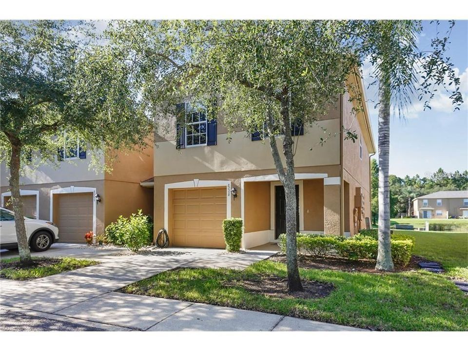 For Rent: $2,225 (3 beds, 2 baths, 1868 Square Feet)
