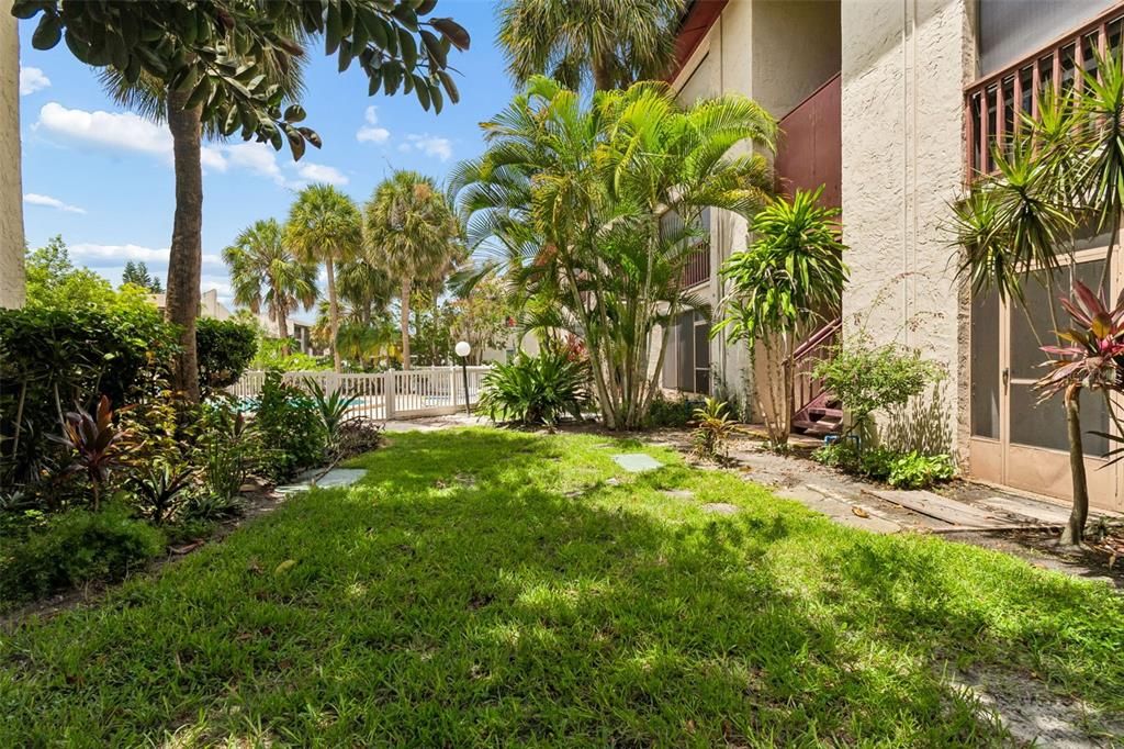 For Sale: $94,900 (1 beds, 1 baths, 682 Square Feet)