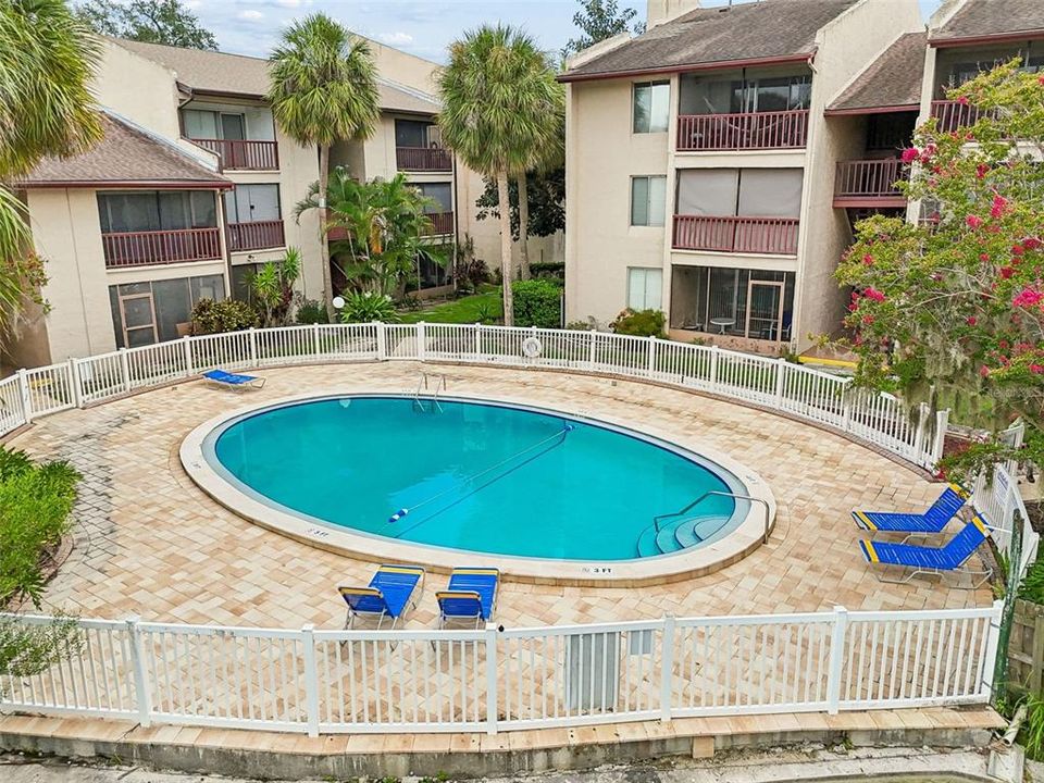 For Sale: $94,900 (1 beds, 1 baths, 682 Square Feet)