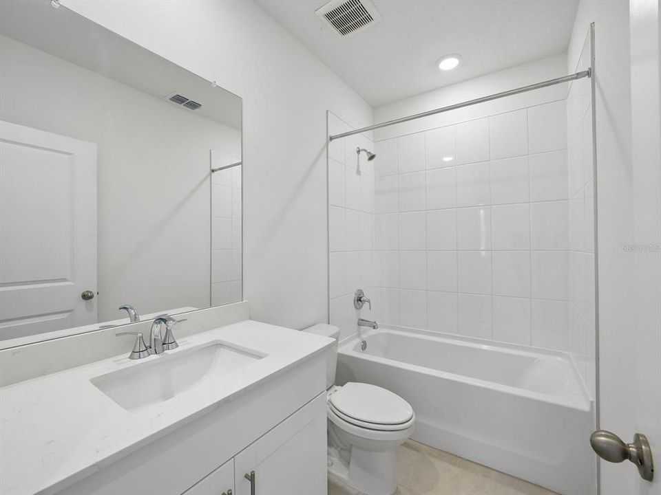 For Sale: $368,640 (4 beds, 2 baths, 1607 Square Feet)