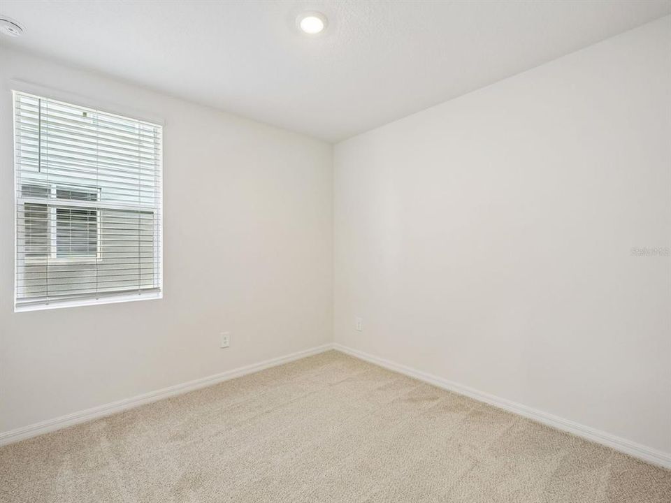 For Sale: $368,640 (4 beds, 2 baths, 1607 Square Feet)