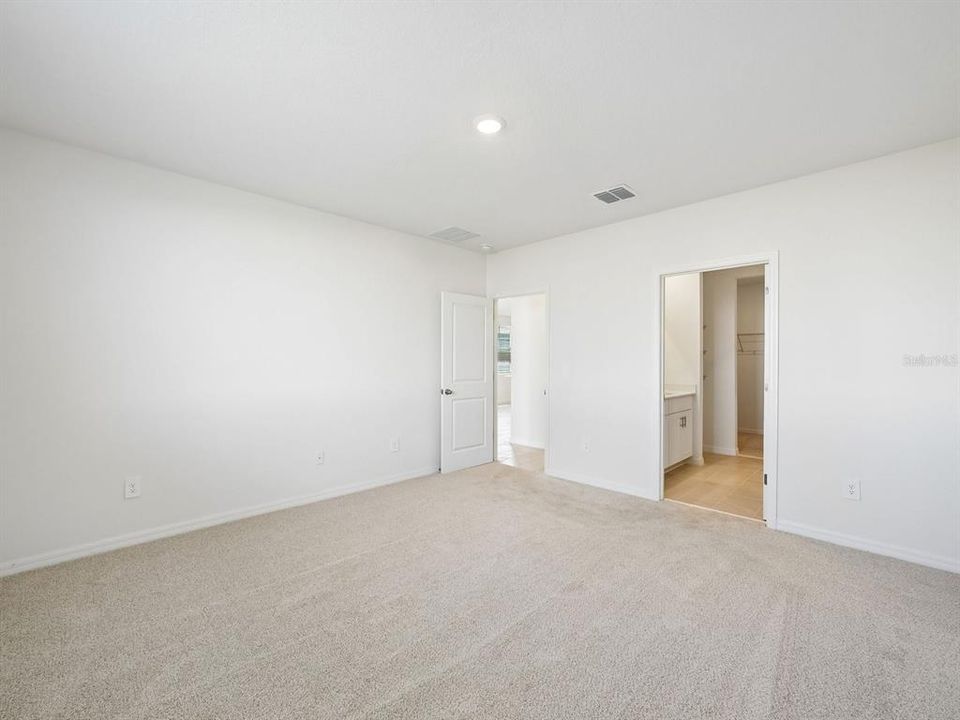For Sale: $368,640 (4 beds, 2 baths, 1607 Square Feet)