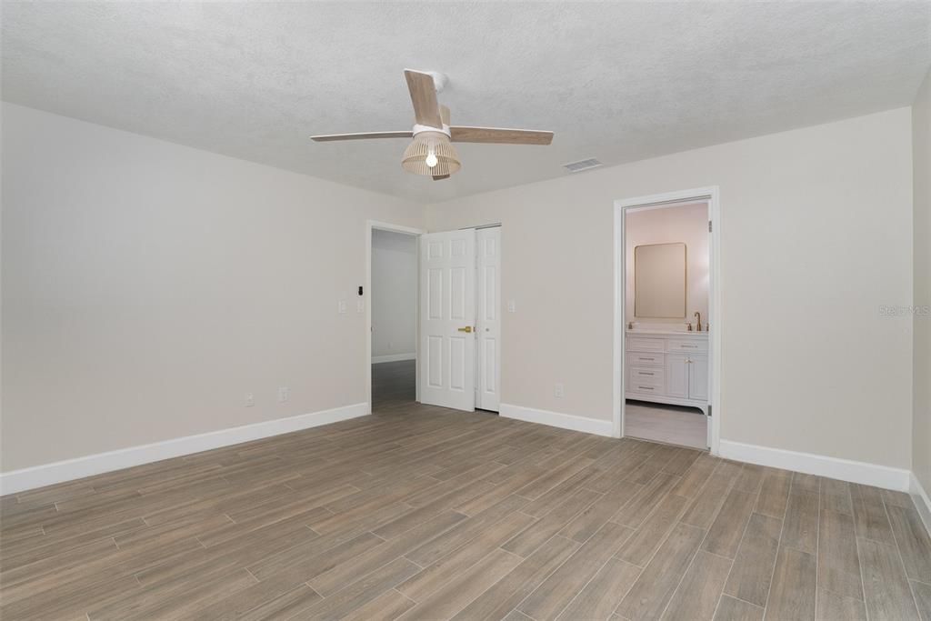 For Sale: $630,000 (3 beds, 2 baths, 1308 Square Feet)