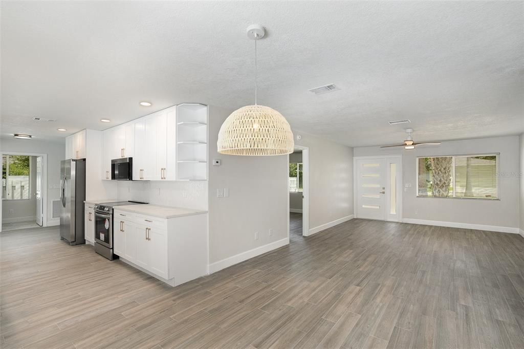 For Sale: $630,000 (3 beds, 2 baths, 1308 Square Feet)