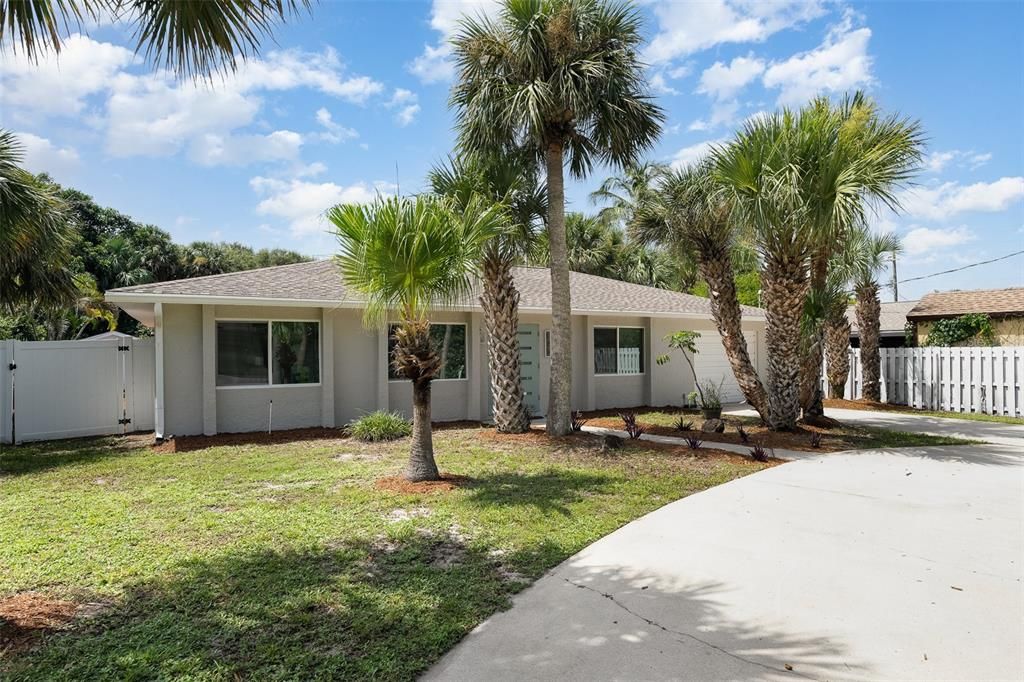 For Sale: $630,000 (3 beds, 2 baths, 1308 Square Feet)