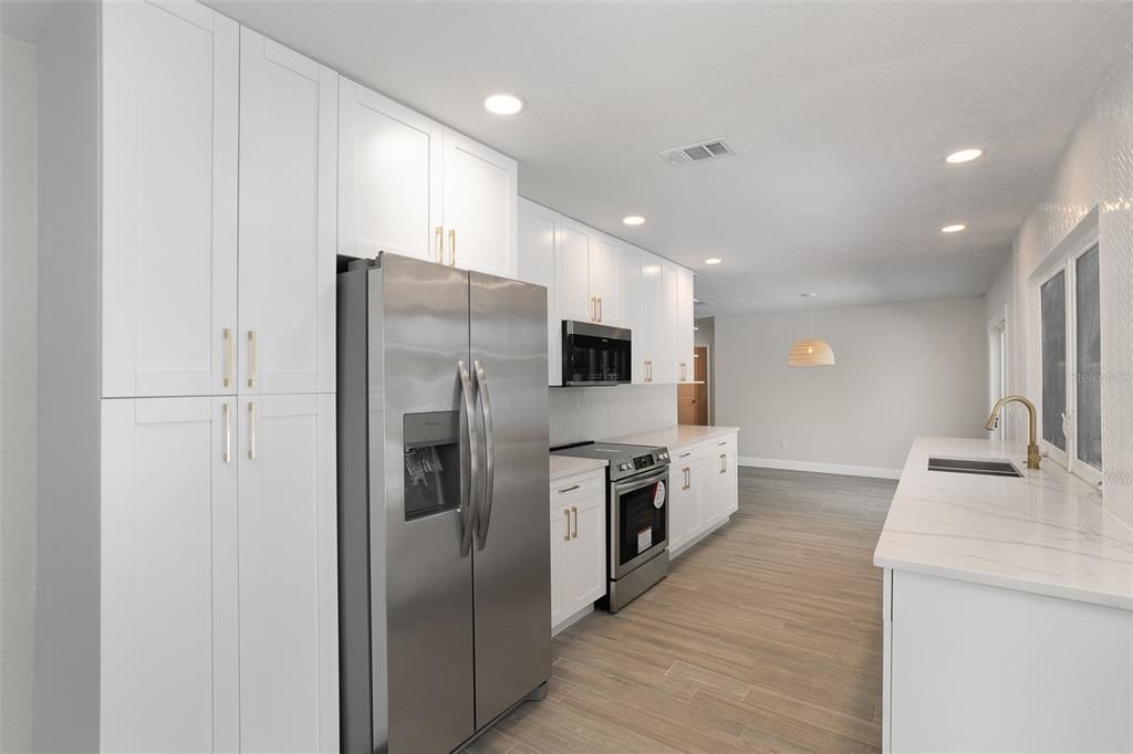 For Sale: $630,000 (3 beds, 2 baths, 1308 Square Feet)