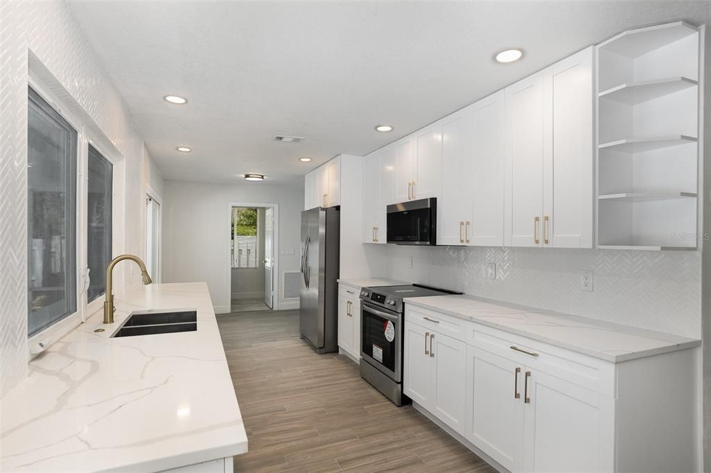 For Sale: $630,000 (3 beds, 2 baths, 1308 Square Feet)