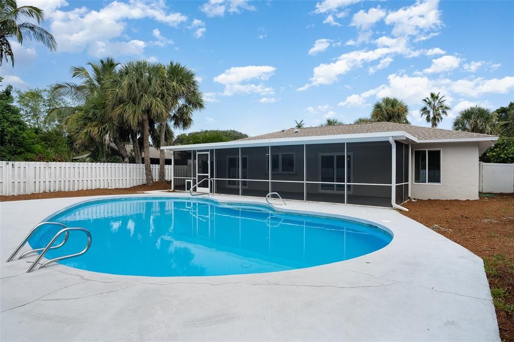 For Sale: $630,000 (3 beds, 2 baths, 1308 Square Feet)