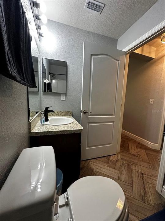 В аренду: $2,600 (4 спален, 2 ванн, 1811 Квадратных фут)