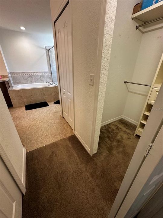 В аренду: $2,600 (4 спален, 2 ванн, 1811 Квадратных фут)