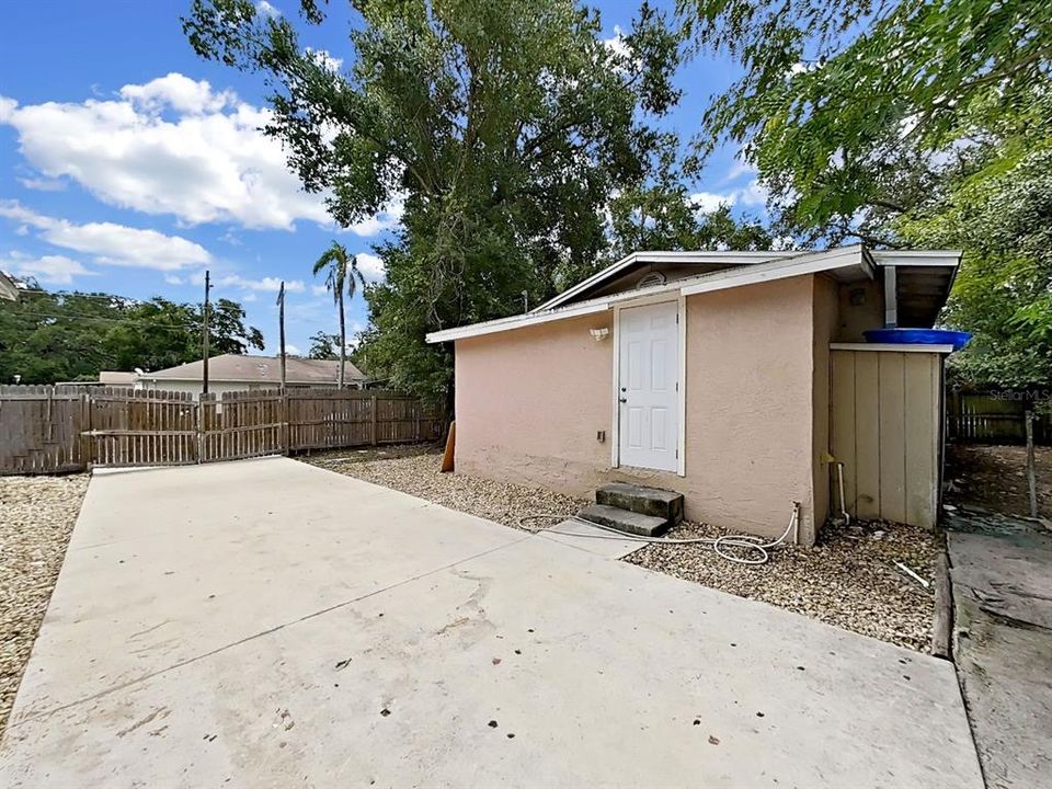 For Sale: $449,000 (6 beds, 0 baths, 1726 Square Feet)