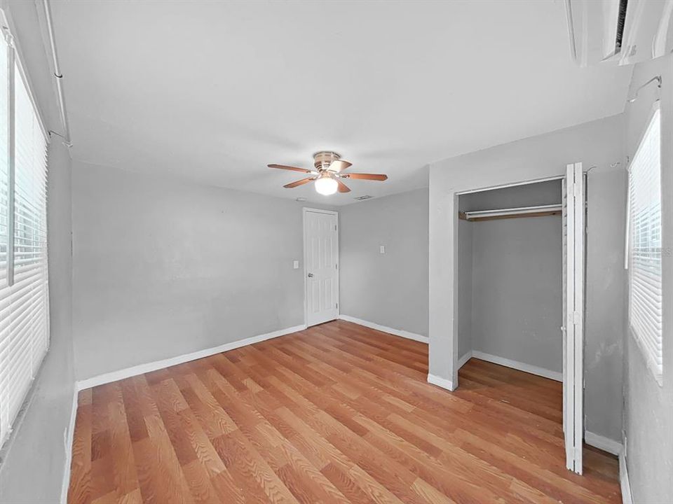 For Sale: $449,000 (6 beds, 0 baths, 1726 Square Feet)