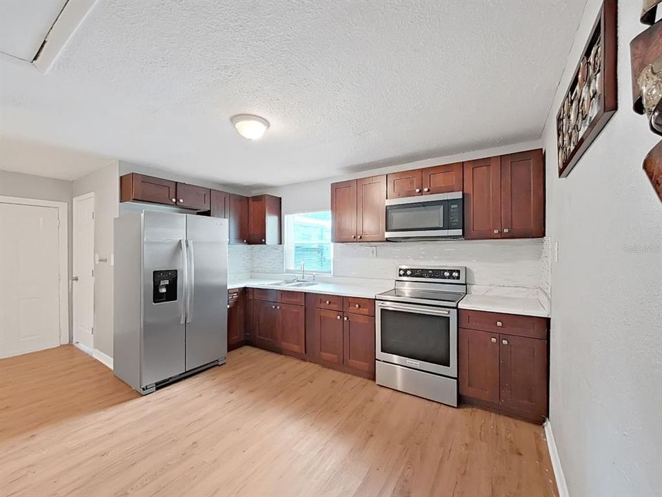 For Sale: $449,000 (6 beds, 0 baths, 1726 Square Feet)