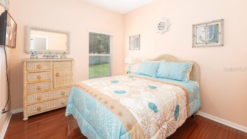 En Venta: $329,900 (4 camas, 2 baños, 1845 Pies cuadrados)