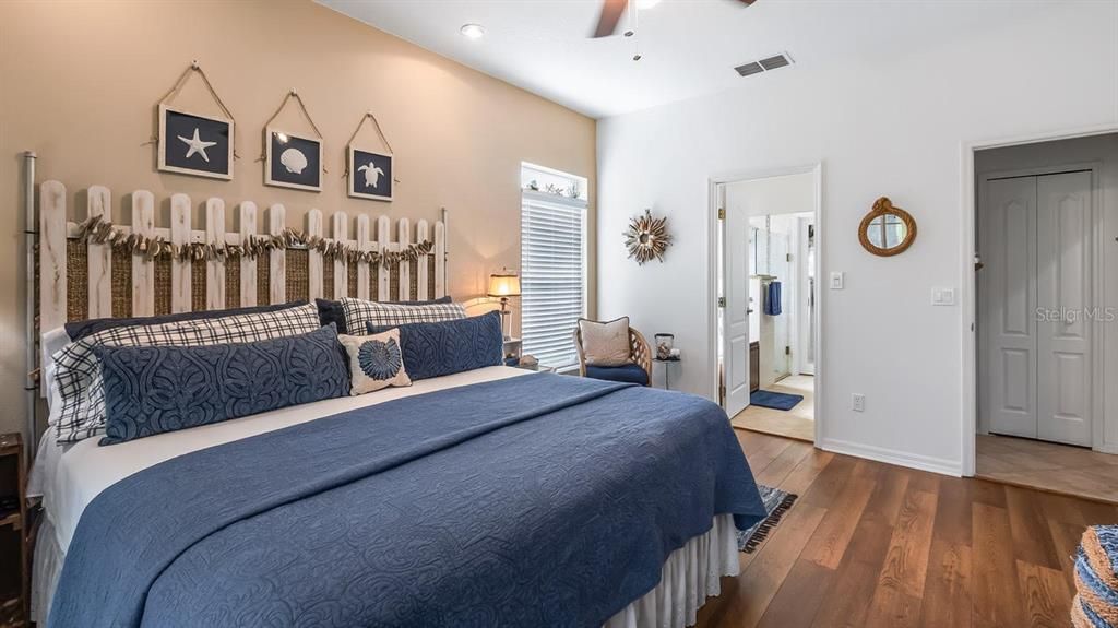 Activo con contrato: $429,900 (2 camas, 2 baños, 2107 Pies cuadrados)
