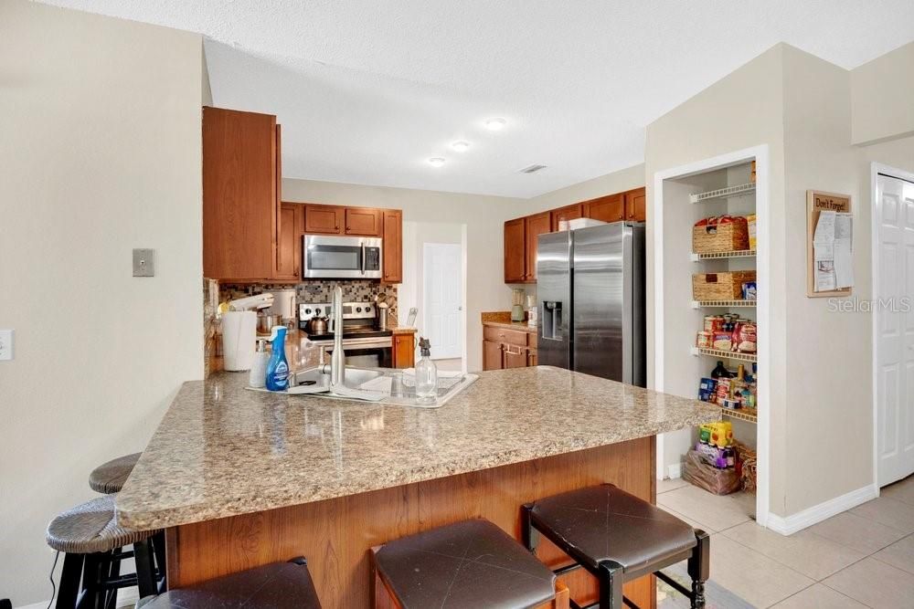 Active With Contract: $270,000 (3 beds, 2 baths, 1626 Square Feet)